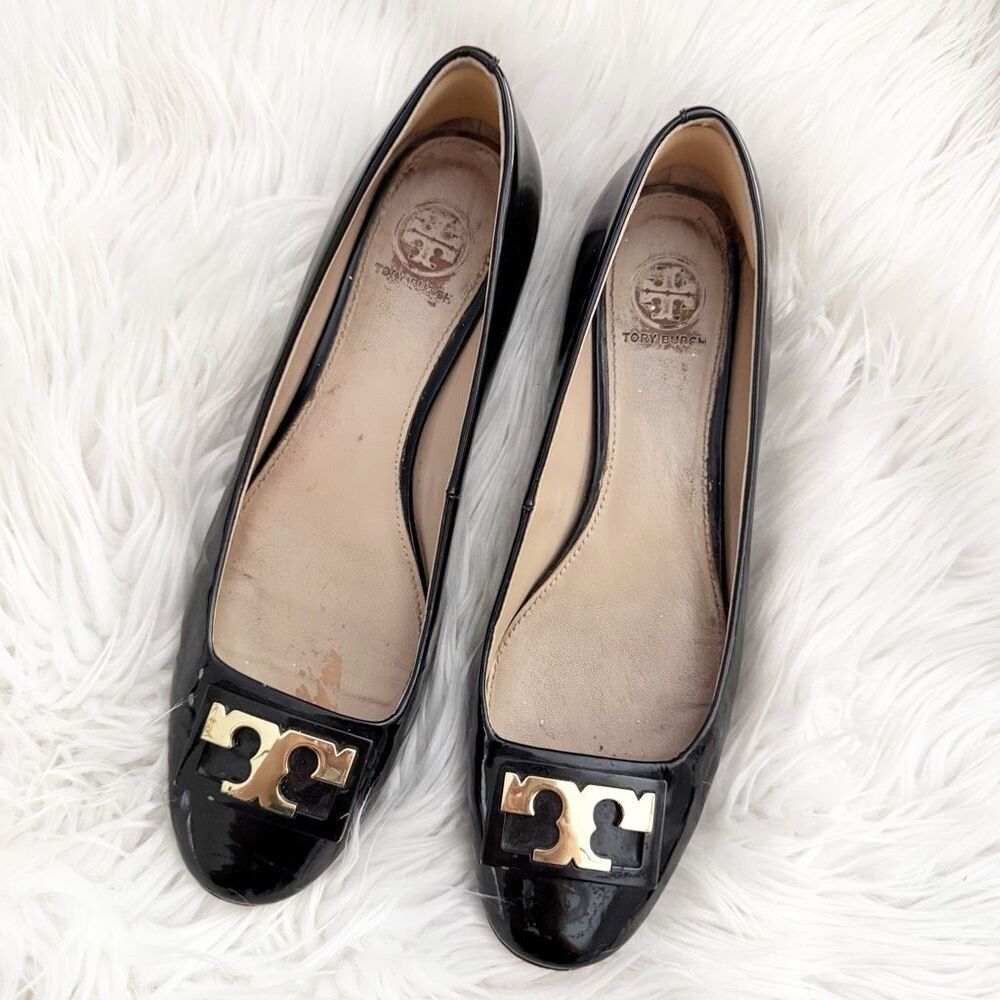 TORY BURCH | Black Patent Leather Gigi Block Heel Pumps Shoes Gold Logo | 8.5 - Picture 2 of 7
